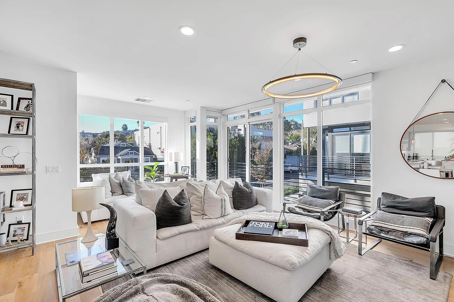 1404 N Stanley Ave, Los Angeles, CA 90046